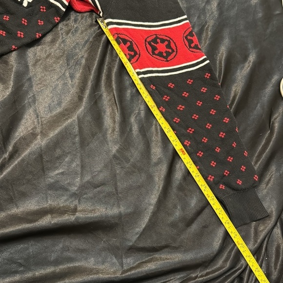 Star Wars Unisex Darth Vader I Find Your Lack of Cheer Disturbing Sweater S - Picture 7 of 7